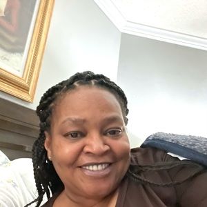 Meet your Posher, Deborah